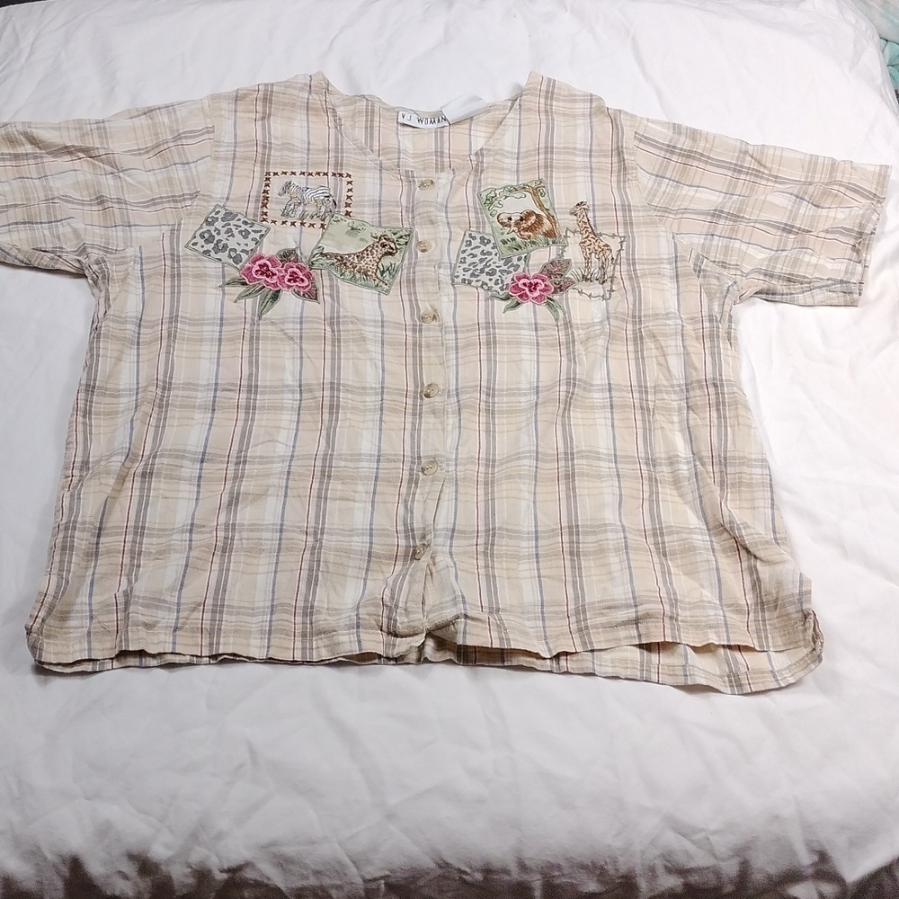 VJ Woman button down short sleeved top size 18/20